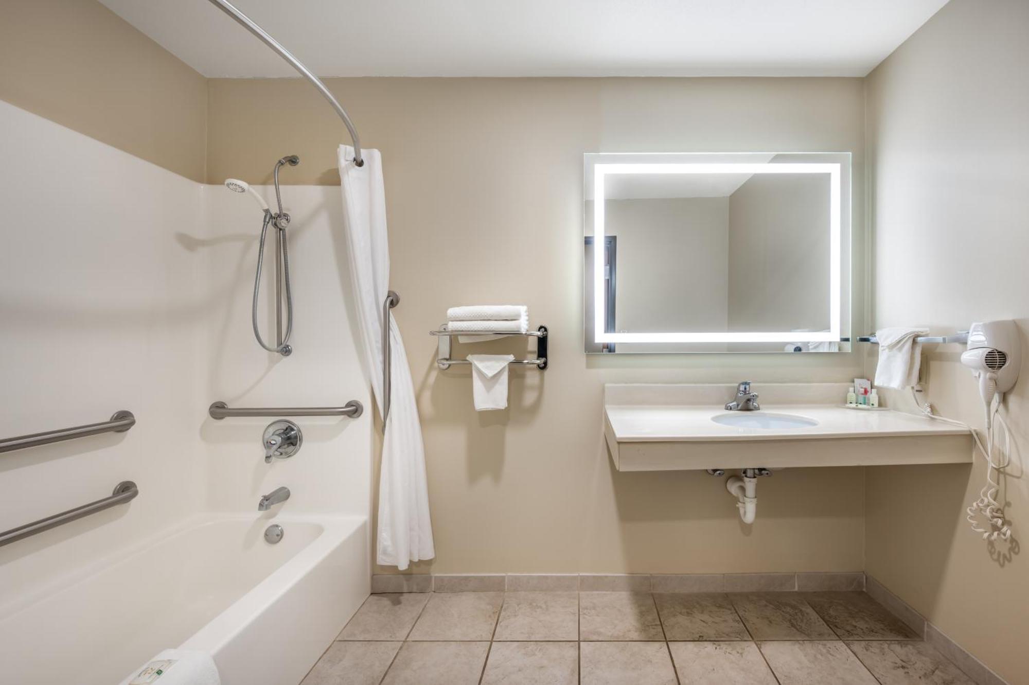 Quality Inn & Suites Rockport-Owensboro North Gold Award Winner Buitenkant foto